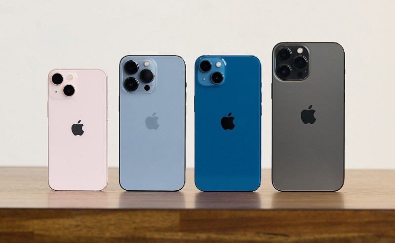 পাঁচ বিমানবোঝাই আইফোন ভারত থেকে নিয়ে গেল অ্যাপল!